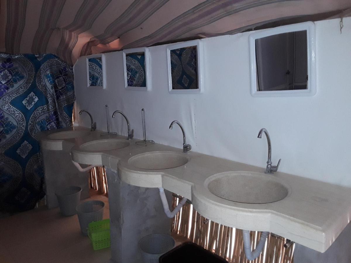 Camel Trekking Desert Camp 메르주가 외부 사진