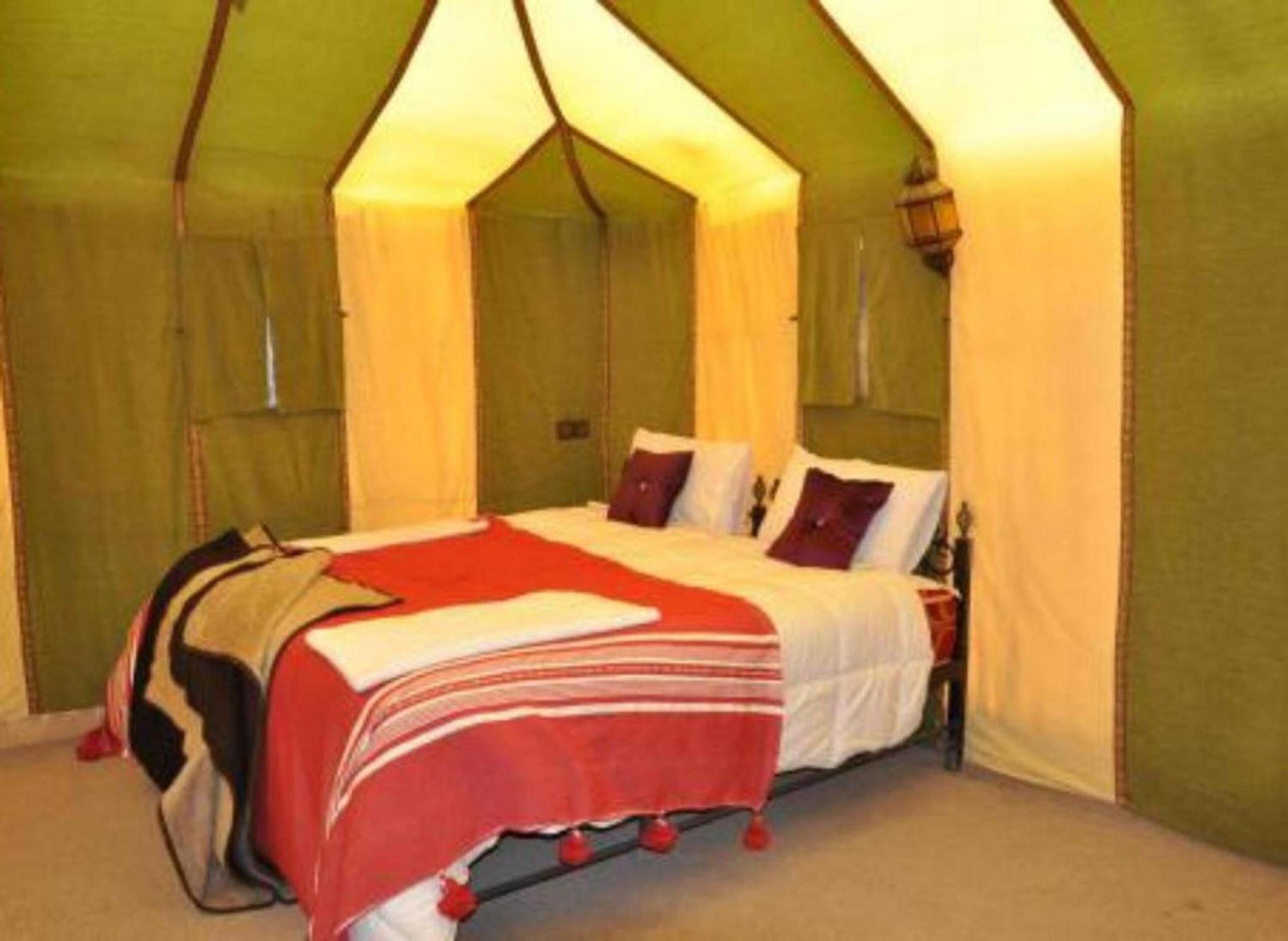 Camel Trekking Desert Camp 메르주가 외부 사진