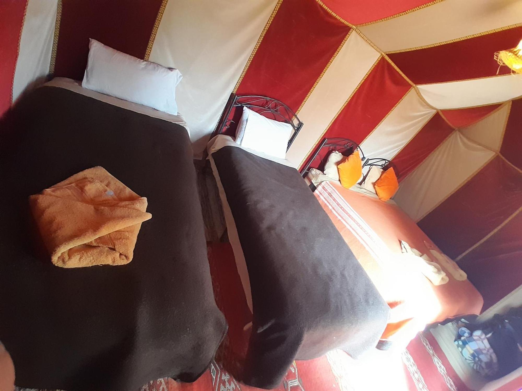 Camel Trekking Desert Camp 메르주가 외부 사진