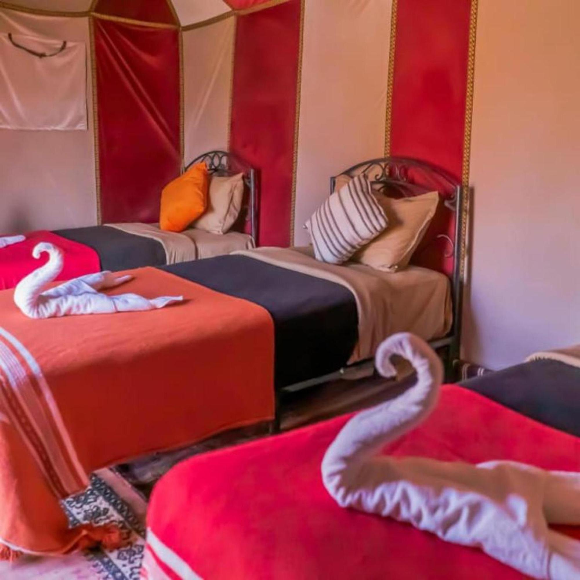 Camel Trekking Desert Camp 메르주가 외부 사진