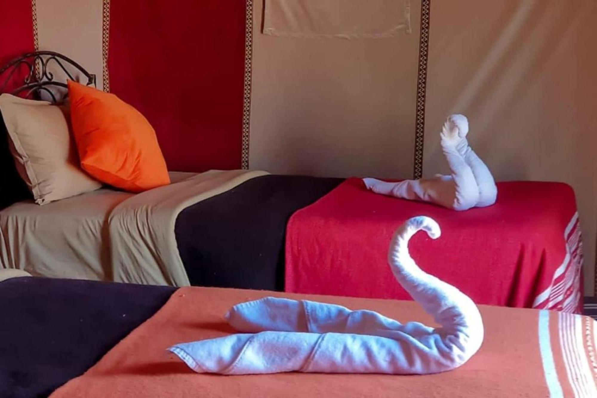 Camel Trekking Desert Camp 메르주가 외부 사진