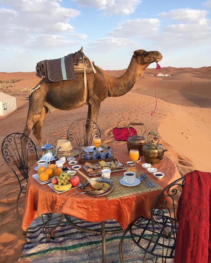 Camel Trekking Desert Camp 메르주가 외부 사진